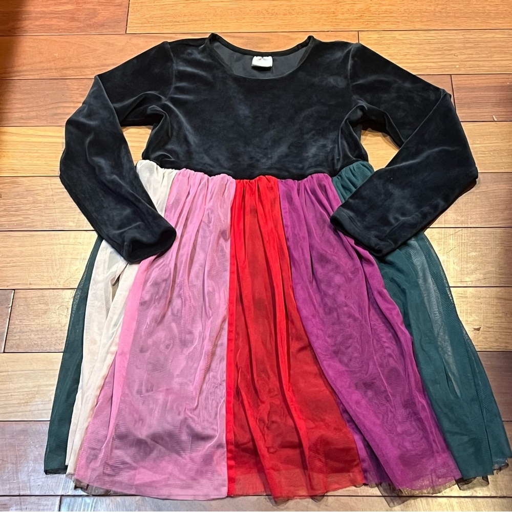 Hanna Andersson Black and Multicolor Long Sleeve Dress